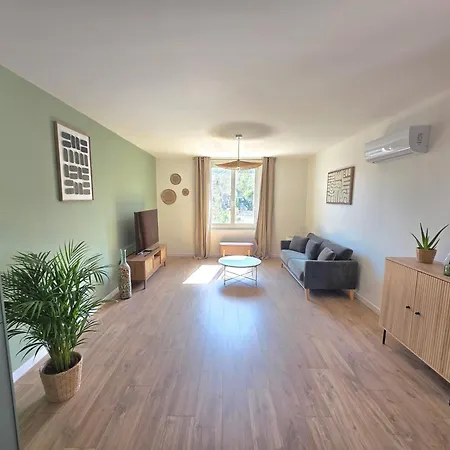 Nouveau ! Neuf Entre Bourg Et Plage, Climatisé, Wifi, Parking, Linge Et Ménage En Fin De Compris *