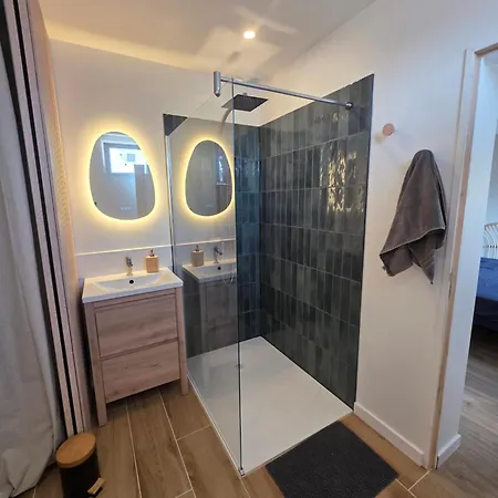 Nouveau ! Neuf Entre Bourg Et Plage, Climatisé, Wifi, Parking, Linge Et Ménage En Fin De Compris Mimizan