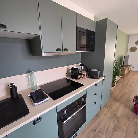 Nouveau ! Neuf Entre Bourg Et Plage, Climatisé, Wifi, Parking, Linge Et Ménage En Fin De Compris