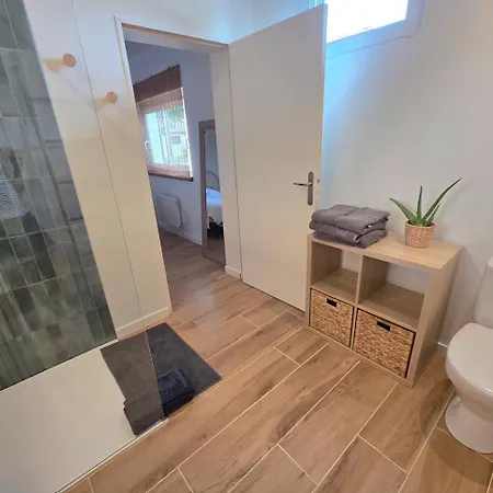 Nouveau ! Neuf Entre Bourg Et Plage, Climatisé, Wifi, Parking, Linge Et Ménage En Fin De Compris Mimizan